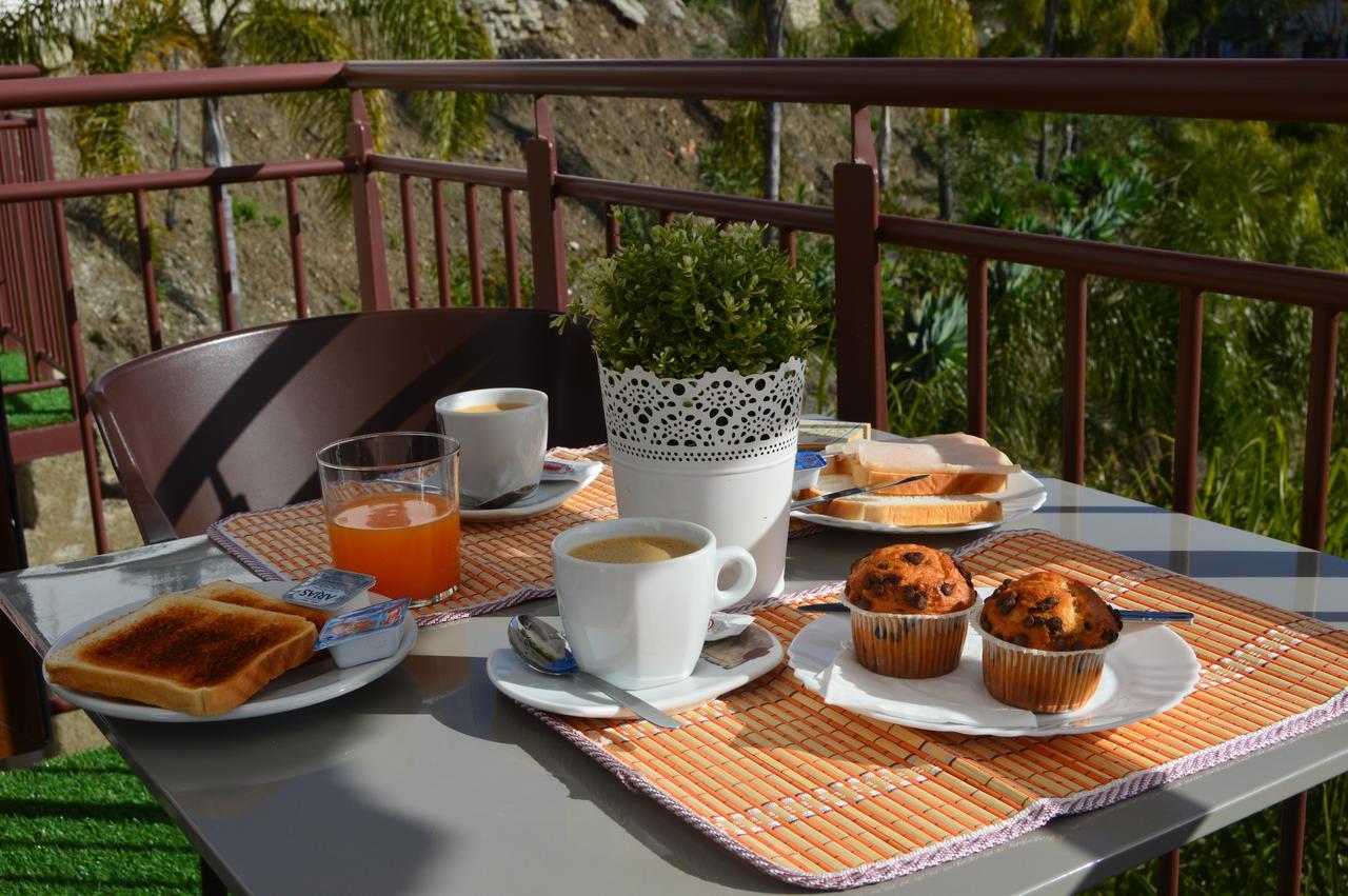 Balcones De Bentomiz Aparthotel Velez Malaga Exterior photo